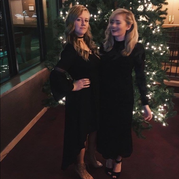 Black Dress - Picture 6 of 6